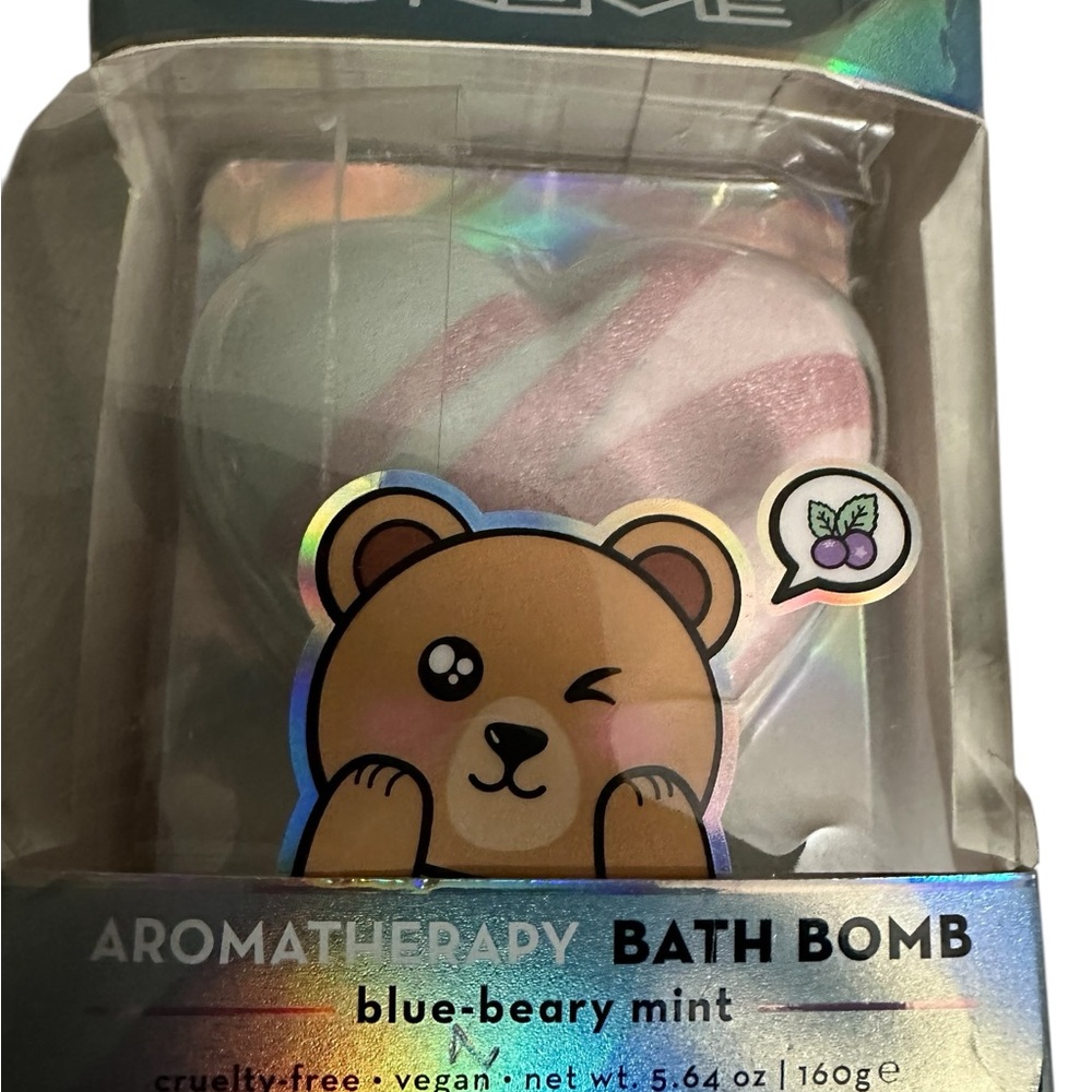 The Creme Shop Aromatherapy Bath Bomb, Blu-Beary Mint 5.64oz New - Picture 2 of 6